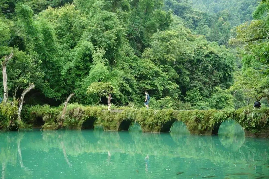 捷途山海T2实车现身,硬派不输路虎卫士,油耗1.41L